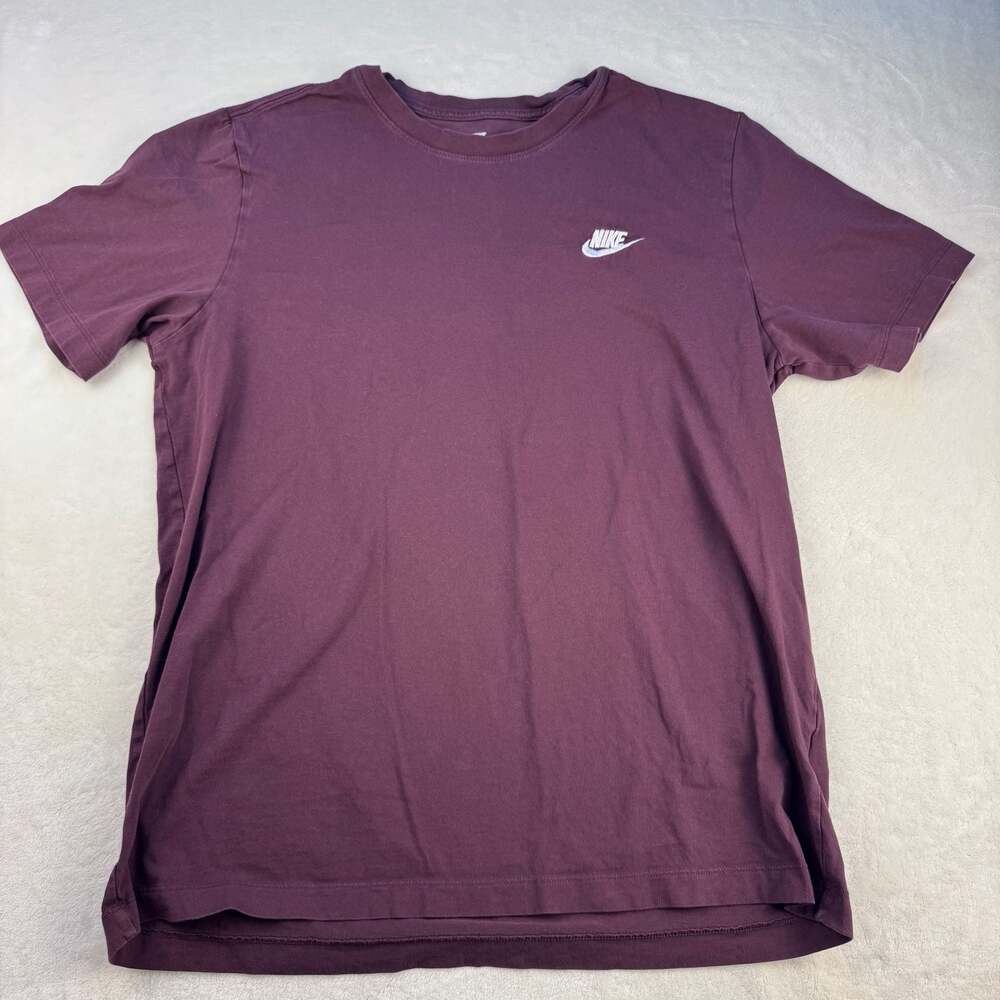 Nike Men's Sportswear Club Short Sleeve T-Shirt Burgundy Crush Size Large